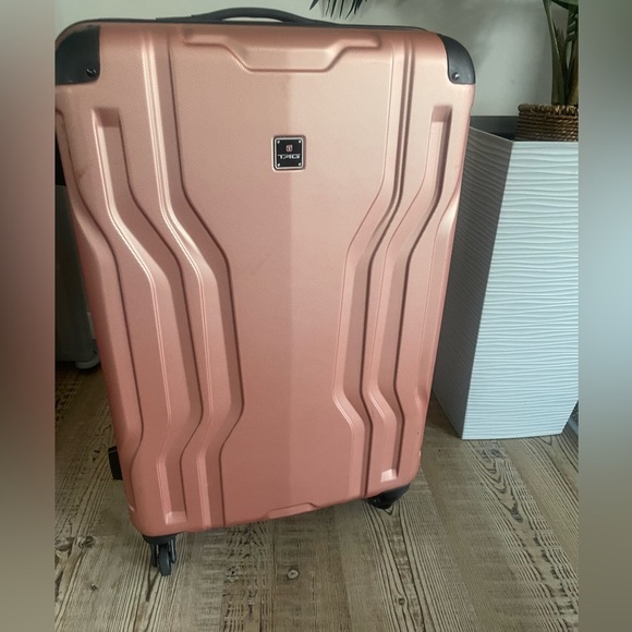 TAG Legacy Luggage, travel bag suitcase 26”  pink - Picture 11 of 12